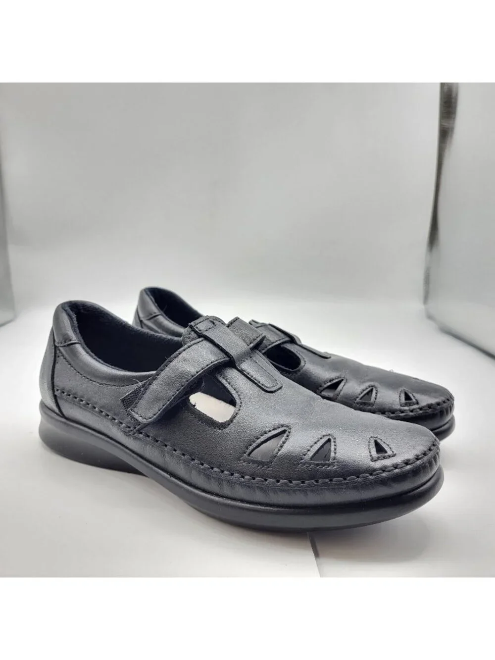 SAS Roamer Women 7.5 N Narrow Black Leather Tripad Comfort Cutout Mary Jane Shoe